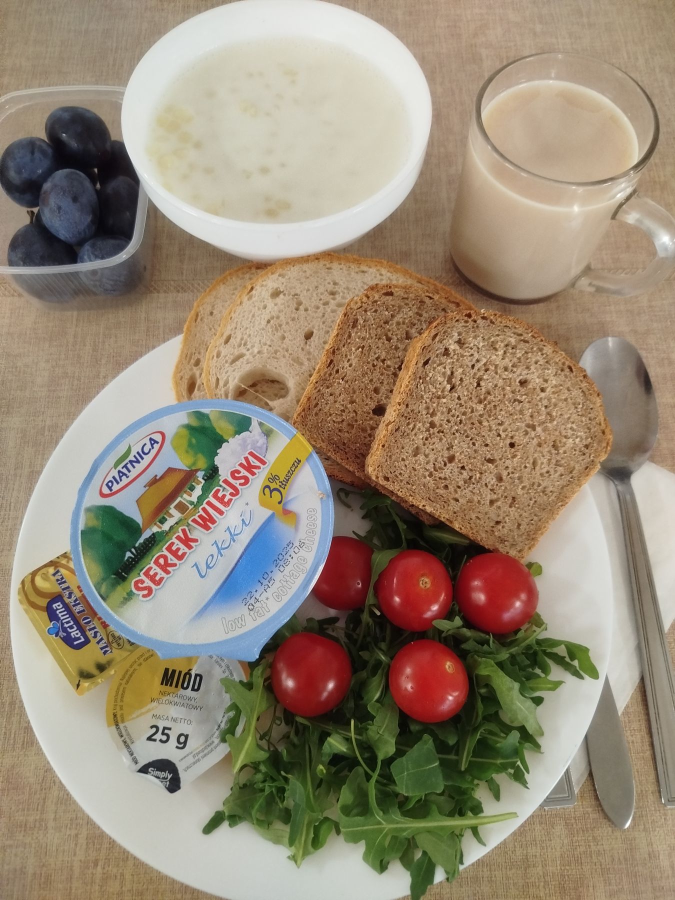 2025-10-10-śniadanie_dieta_podstawowa