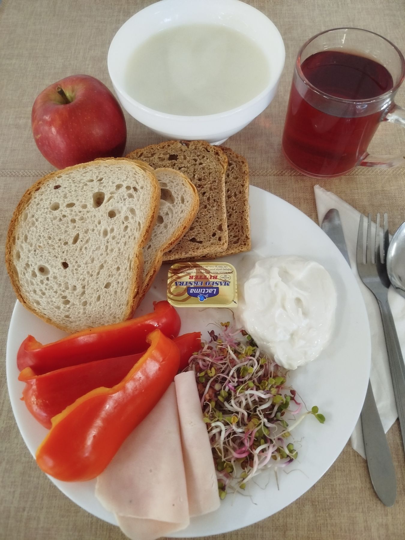 2025-10-22-śniadanie_dieta_podstawowa