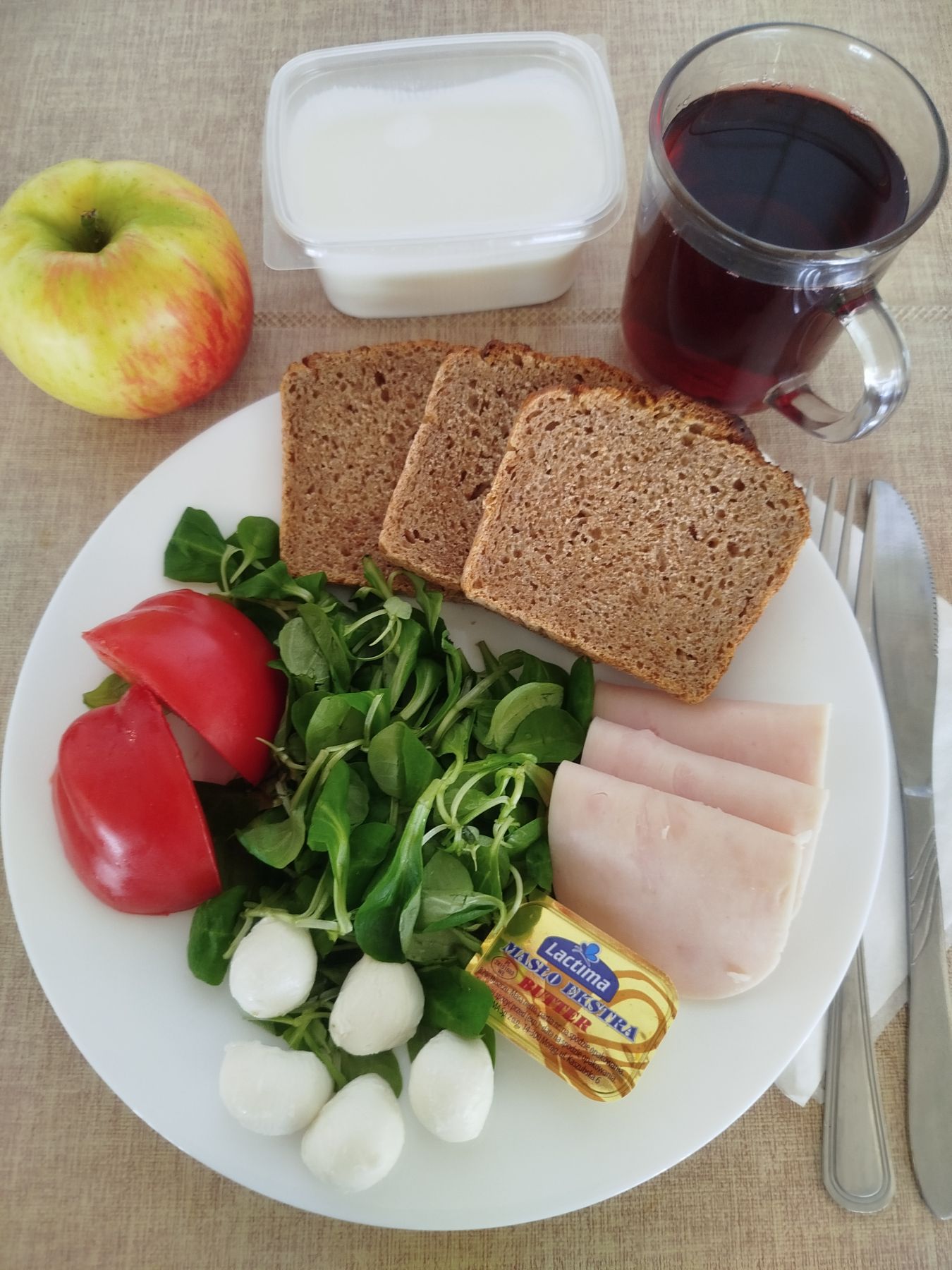 2025-08-19-śniadanie_dieta_cukrzycowa