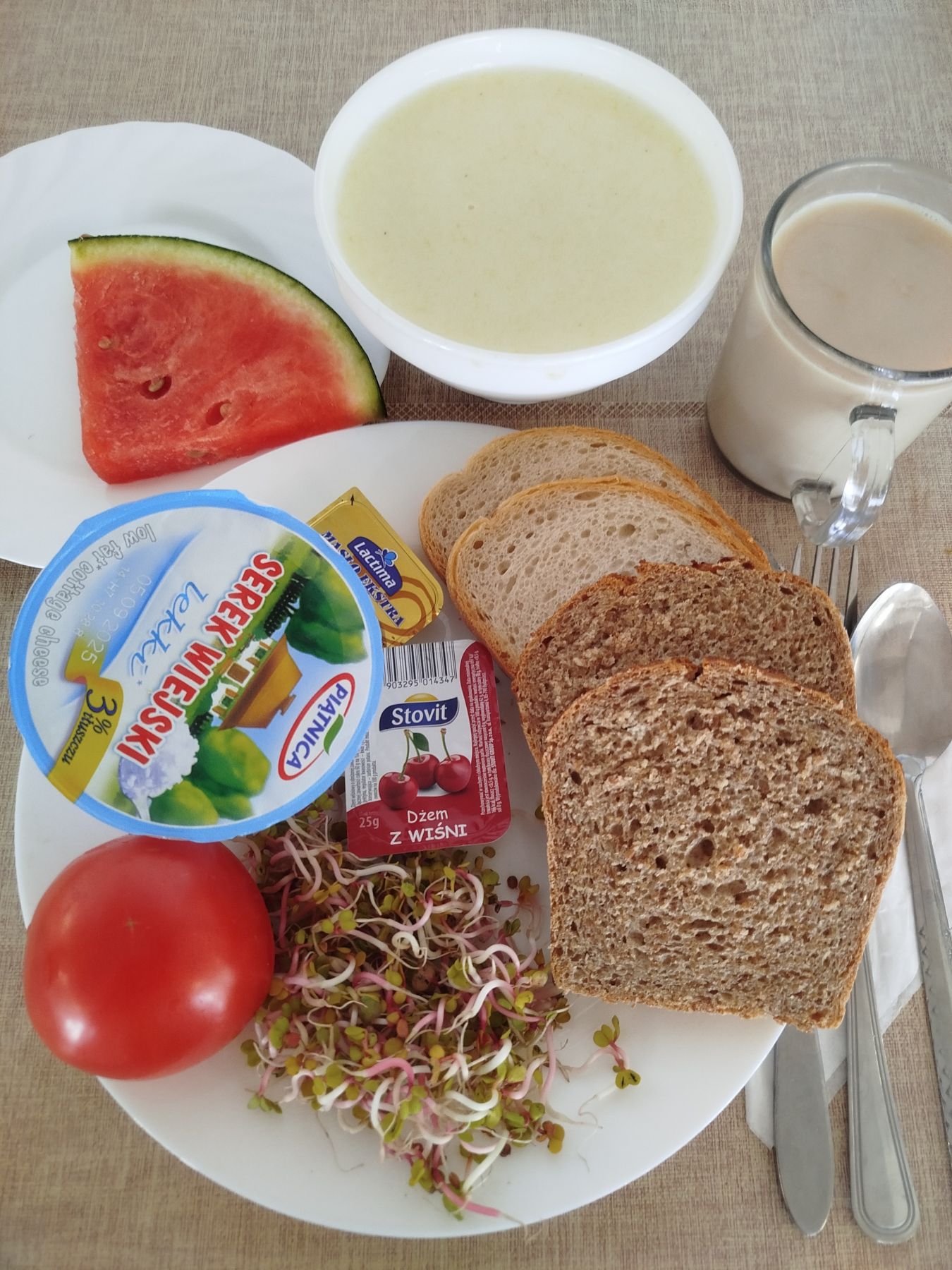 2025-08-22-śniadanie_dieta_podstawowa