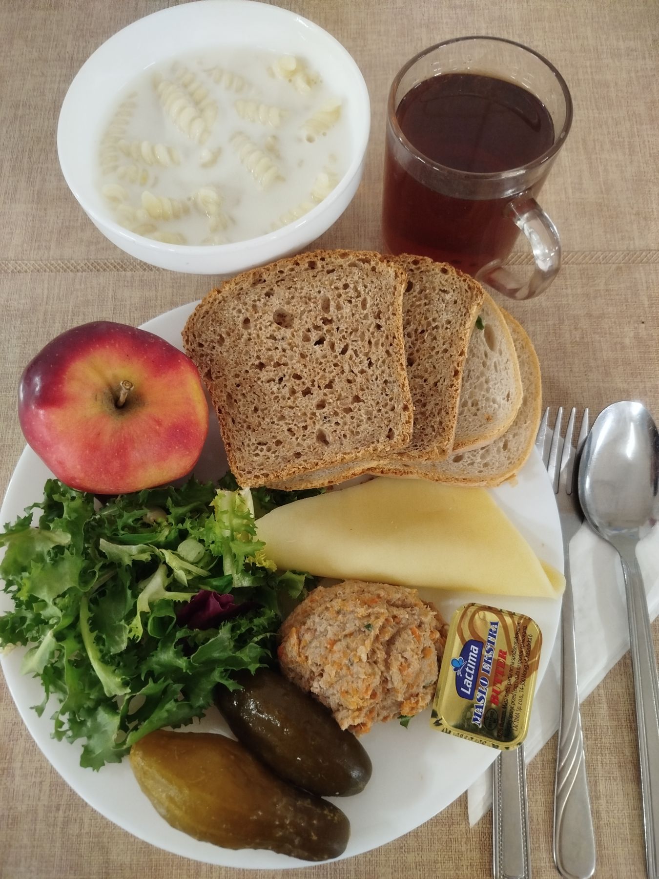 2025-12-02-śniadanie_dieta_podstawowa