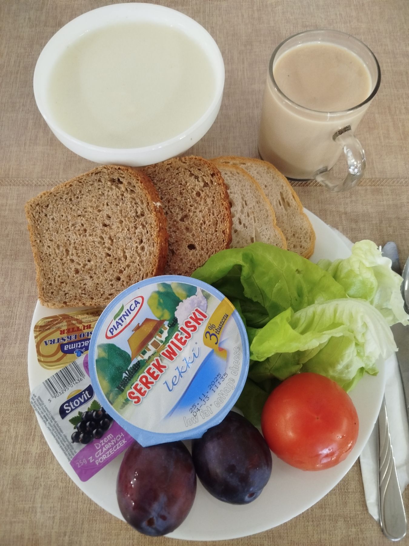 2025-11-14-śniadanie_dieta_podstawowa