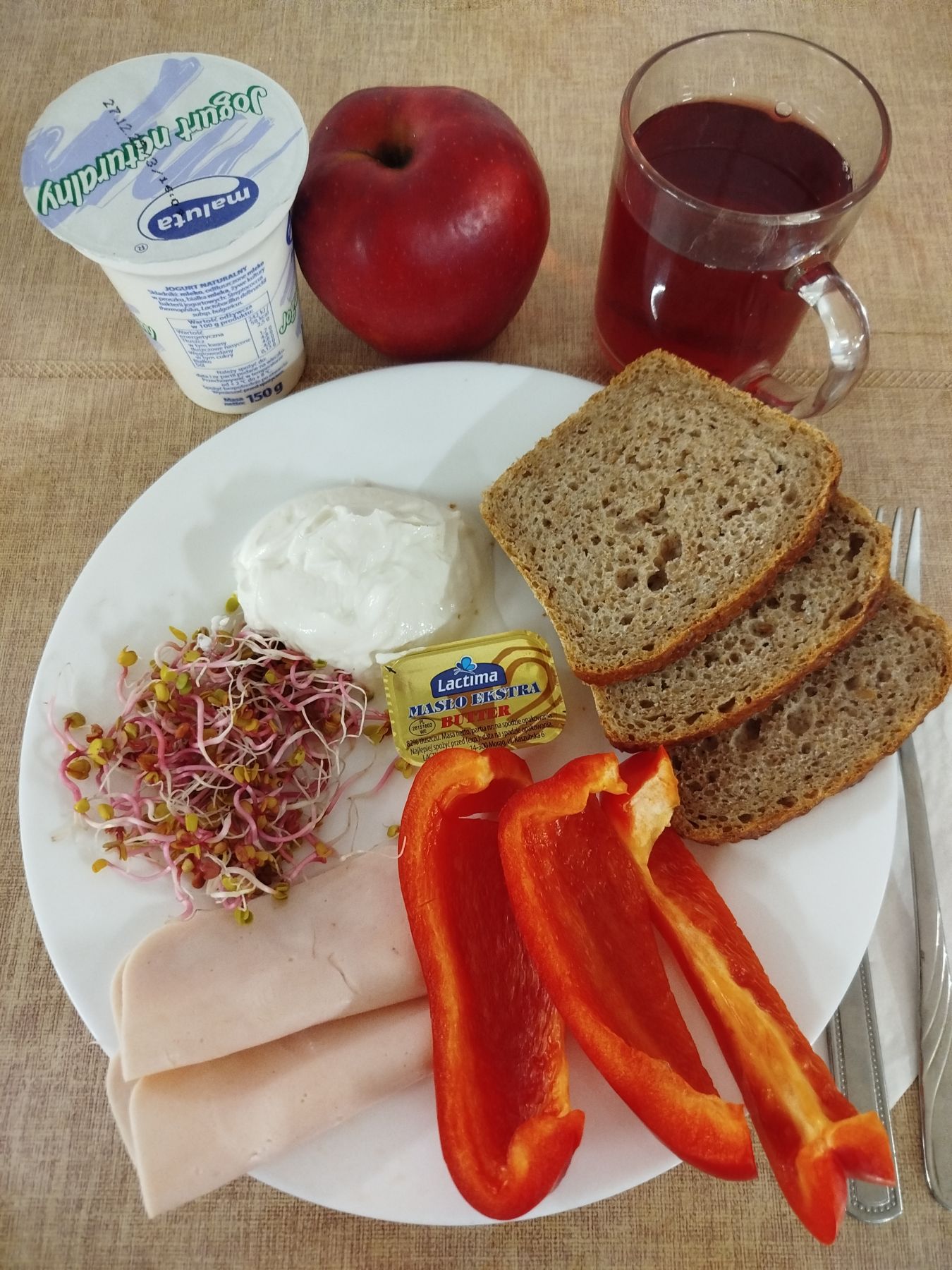 2025-12-17-śniadanie_dieta_cukrzycowa