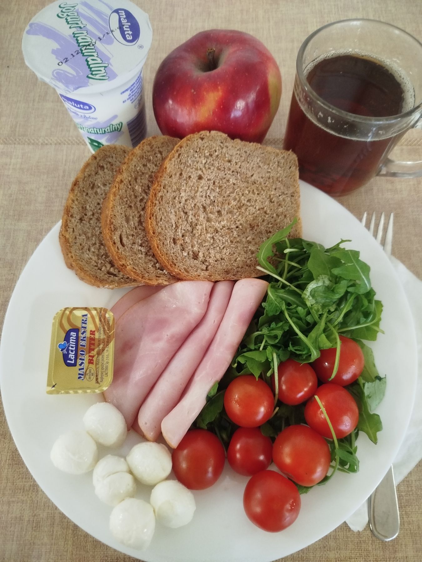 2025-11-18-śniadanie_dieta_cukrzycowa