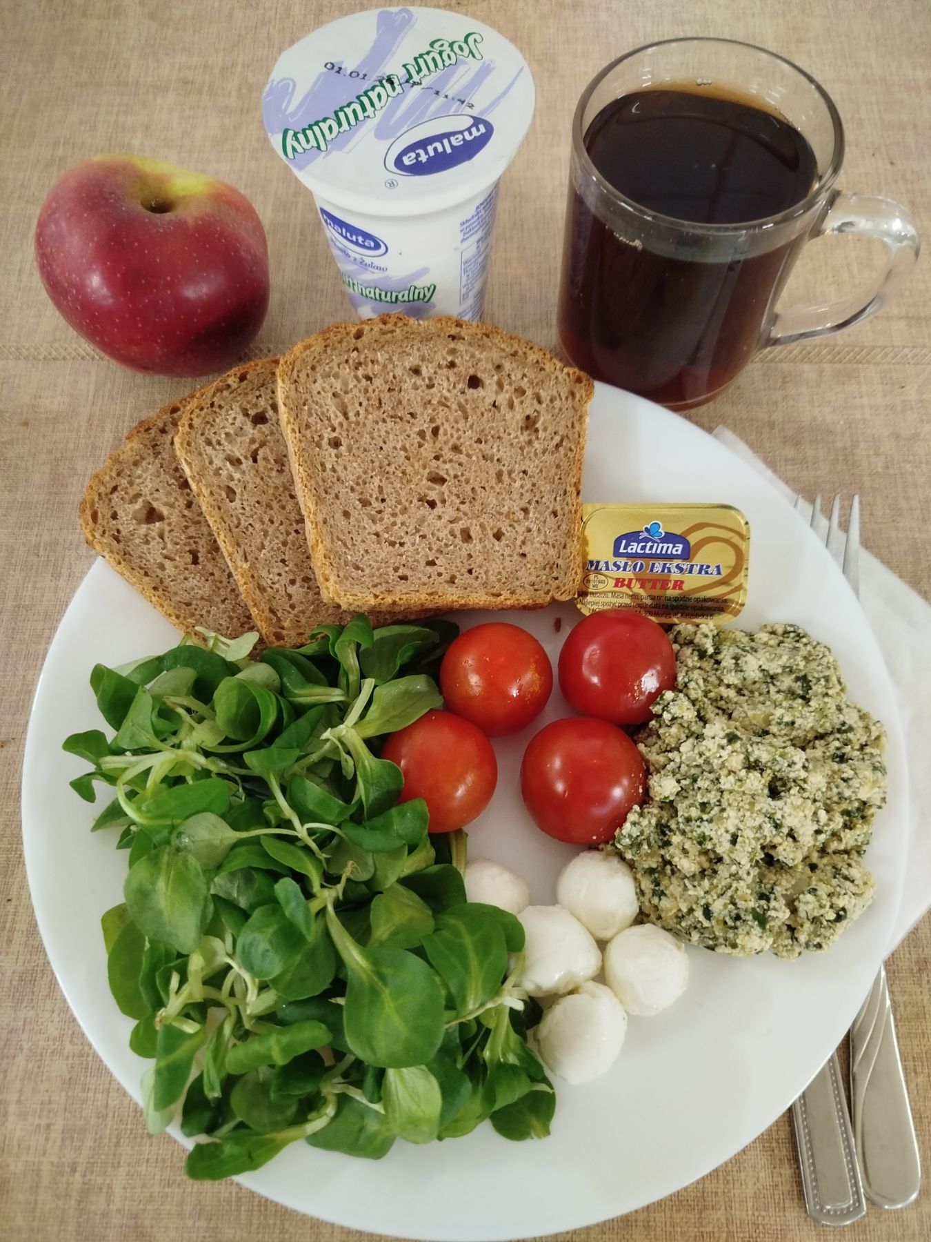 2025-12-16-śniadanie_dieta_cukrzycowa