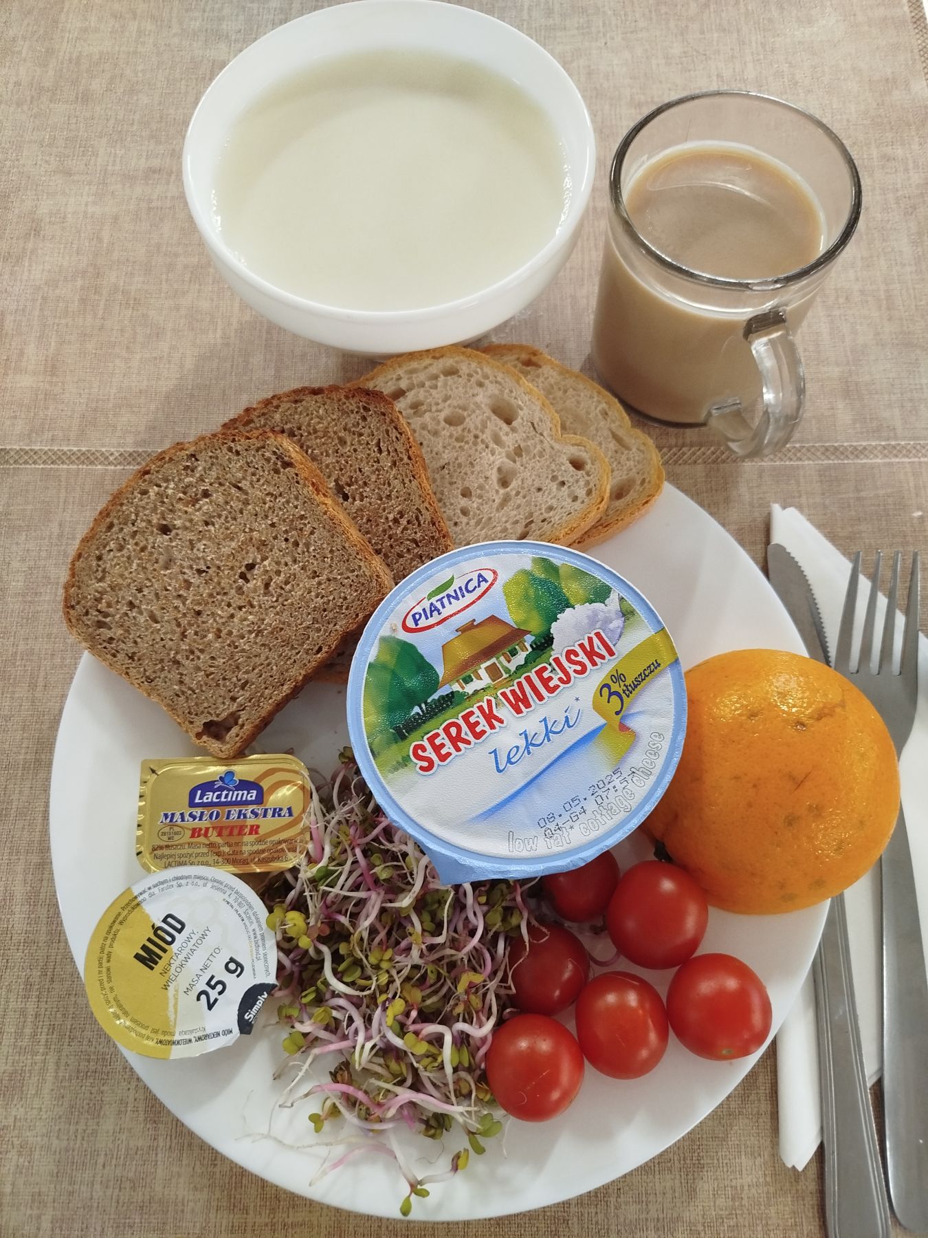 2025-04-25-śniadanie_dieta_podstawowa