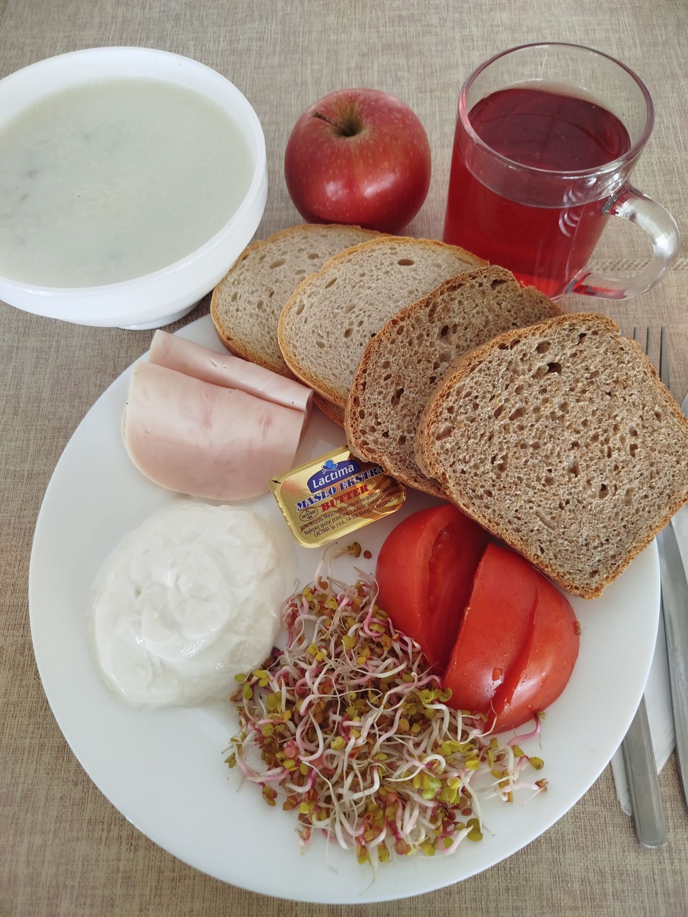 2025-06-04-śniadanie_dieta_podstawowa