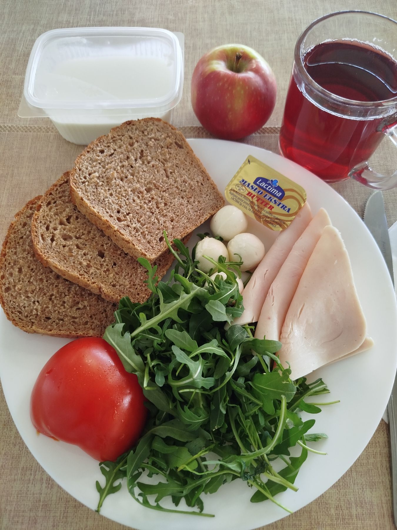 2025-04-029-śniadanie_dieta_cukrzycowa