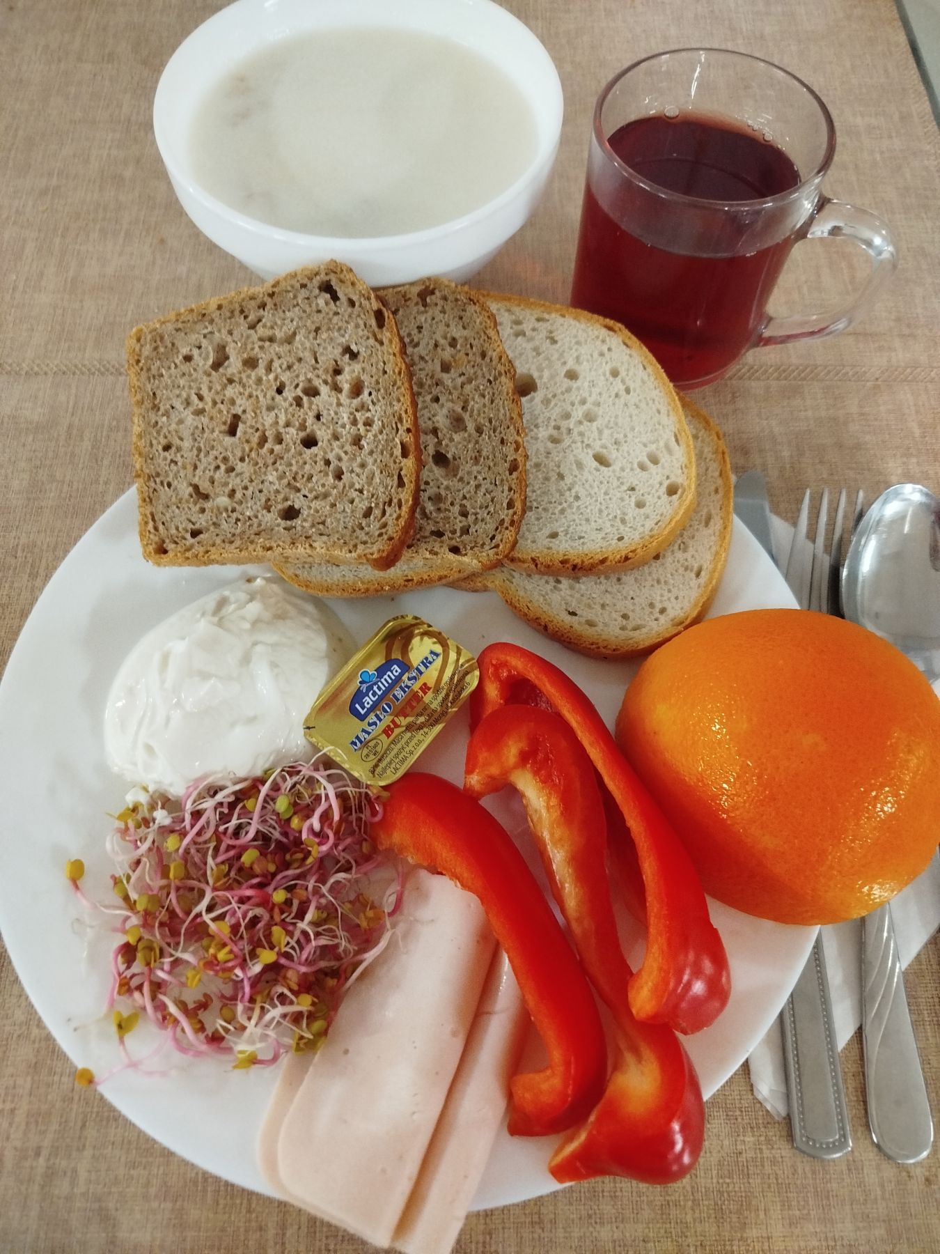 2025-12-17-śniadanie_dieta_podstawowa